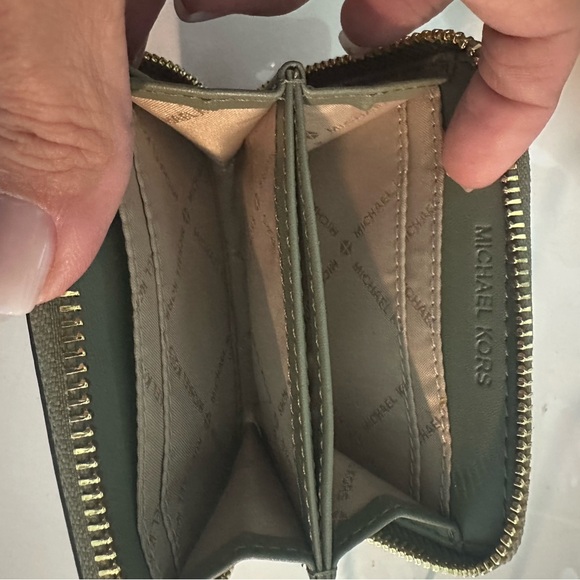 NEW: Michael Kors Sage Green Tote Bag - Picture 8 of 9